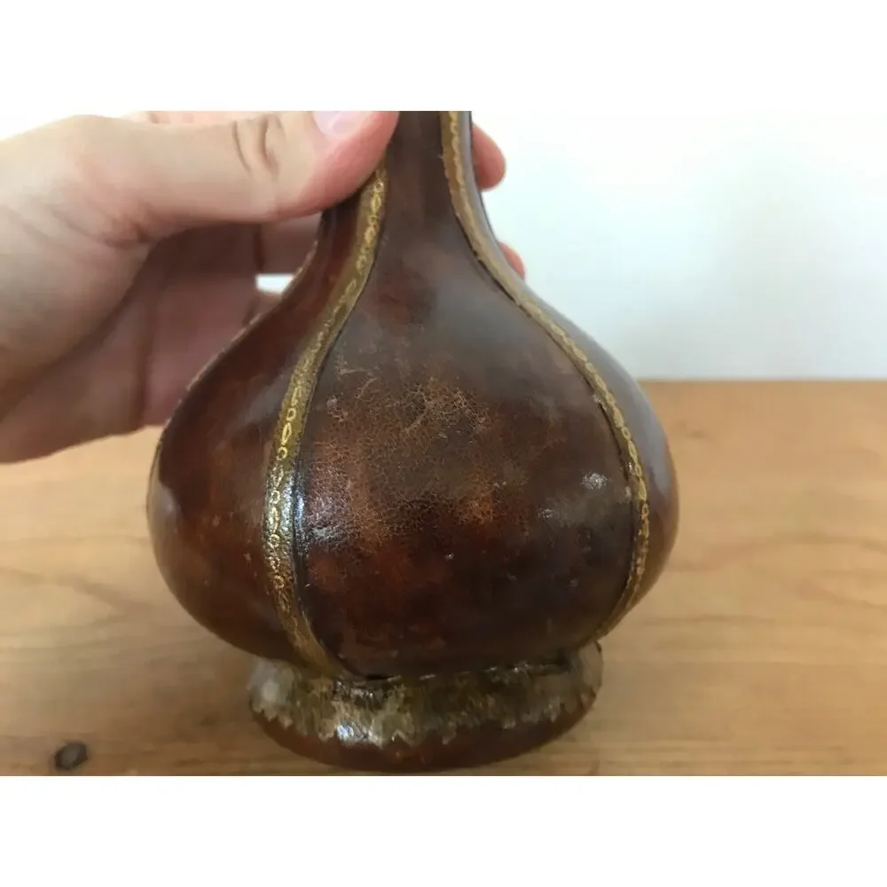 Vtg Italian Leather Covered Wrapped Glass Wine Decanter Liquor Bottle Screw Top